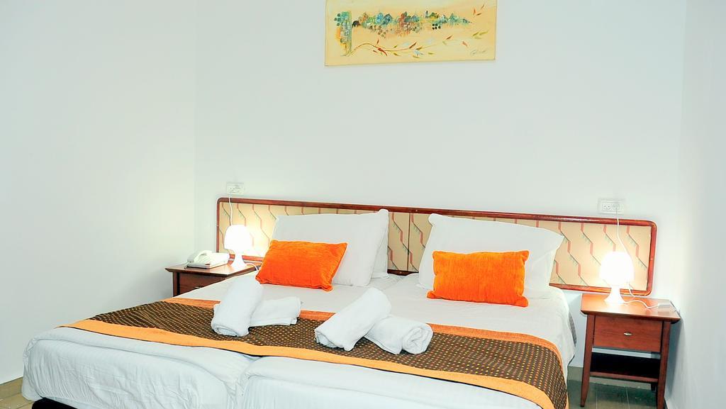 Glatt Eden Hotel 提比里亞 外观 照片