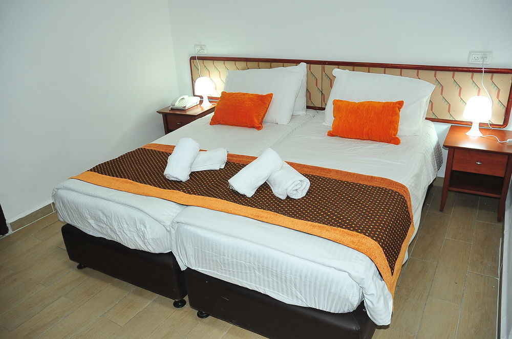 Glatt Eden Hotel 提比里亞 外观 照片